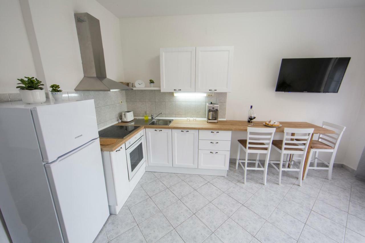 Apartments Ivica Сплит Экстерьер фото